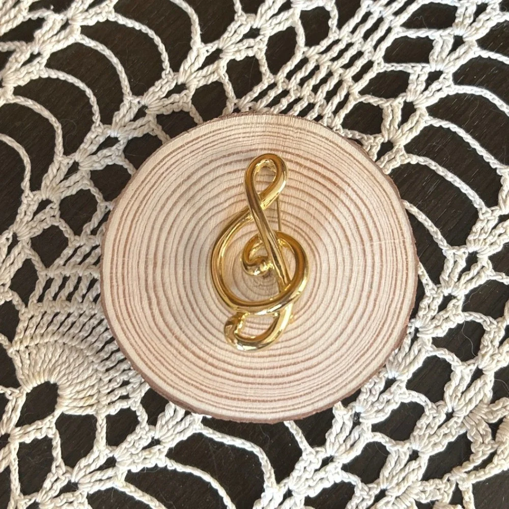 Vintage P.E.P. Gold Tone Treble Clef Music Brooch‎ Pin Musician Jewelry